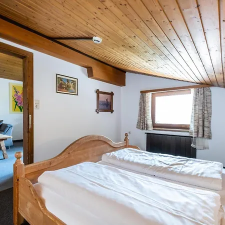 Weinberghof Nyaraló *